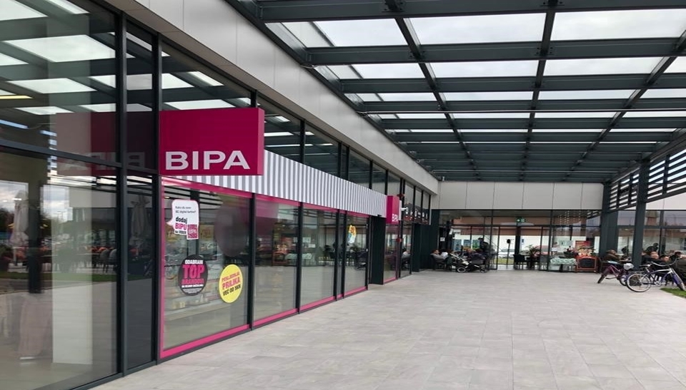Trgovački centar Županja_Bipa