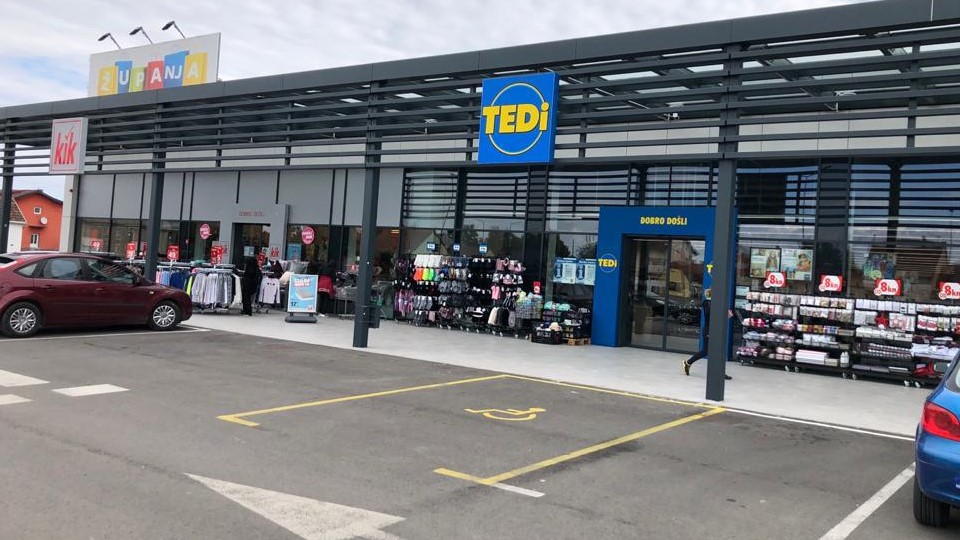 Trgovački centar Županja_Tedi