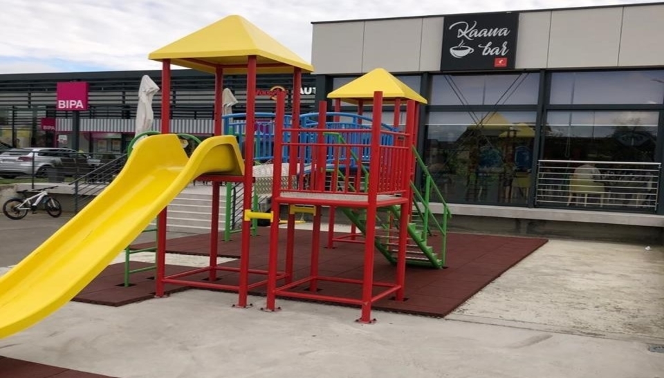 Trgovački centar Županja_park za djecu